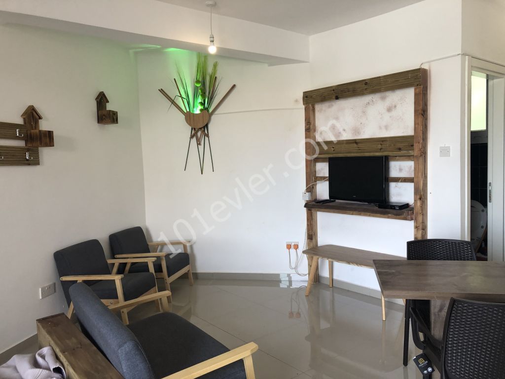 Studio Flat To Rent in Alsancak, Kyrenia