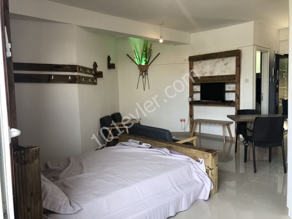 Studio Flat To Rent in Alsancak, Kyrenia