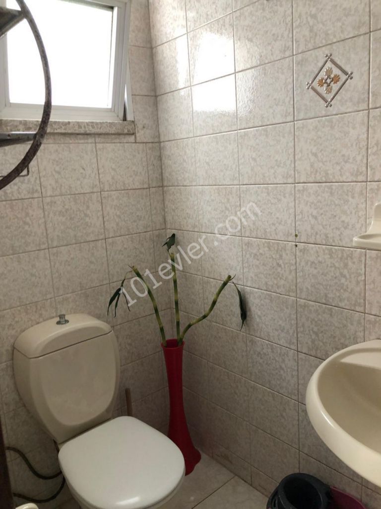 Flat For Sale in Küçük Kaymaklı, Nicosia