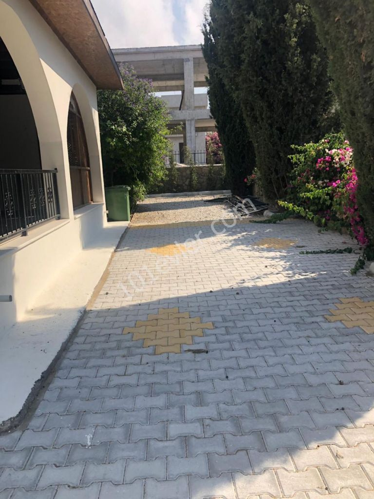 Villa For Sale in Alsancak, Kyrenia