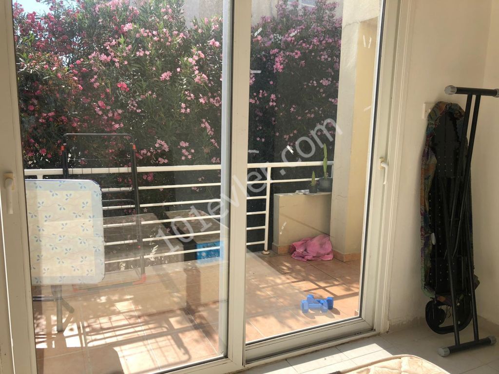 Flat To Rent in Alsancak, Kyrenia