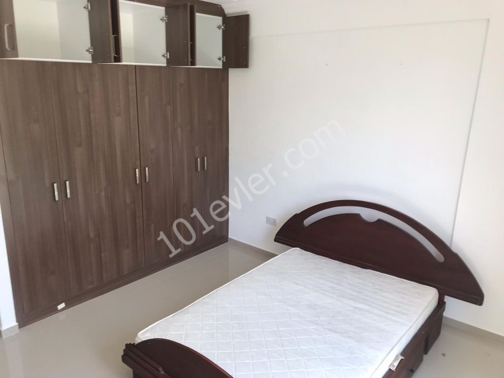 Flat To Rent in Karaoğlanoğlu, Kyrenia