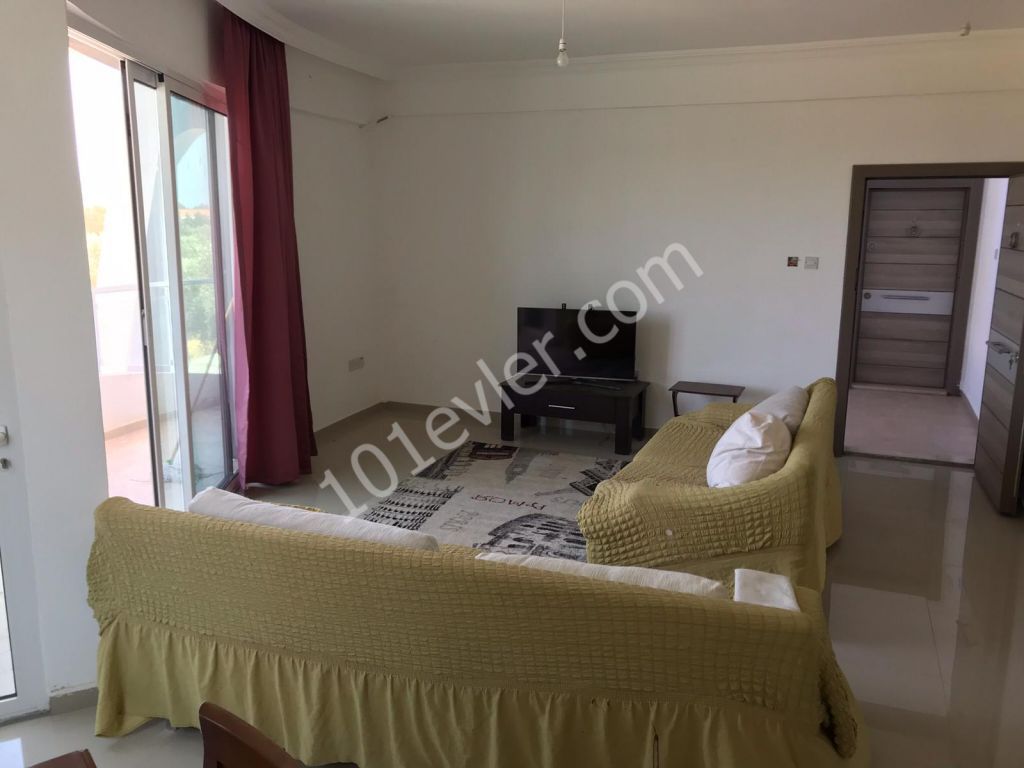 Flat To Rent in Karaoğlanoğlu, Kyrenia