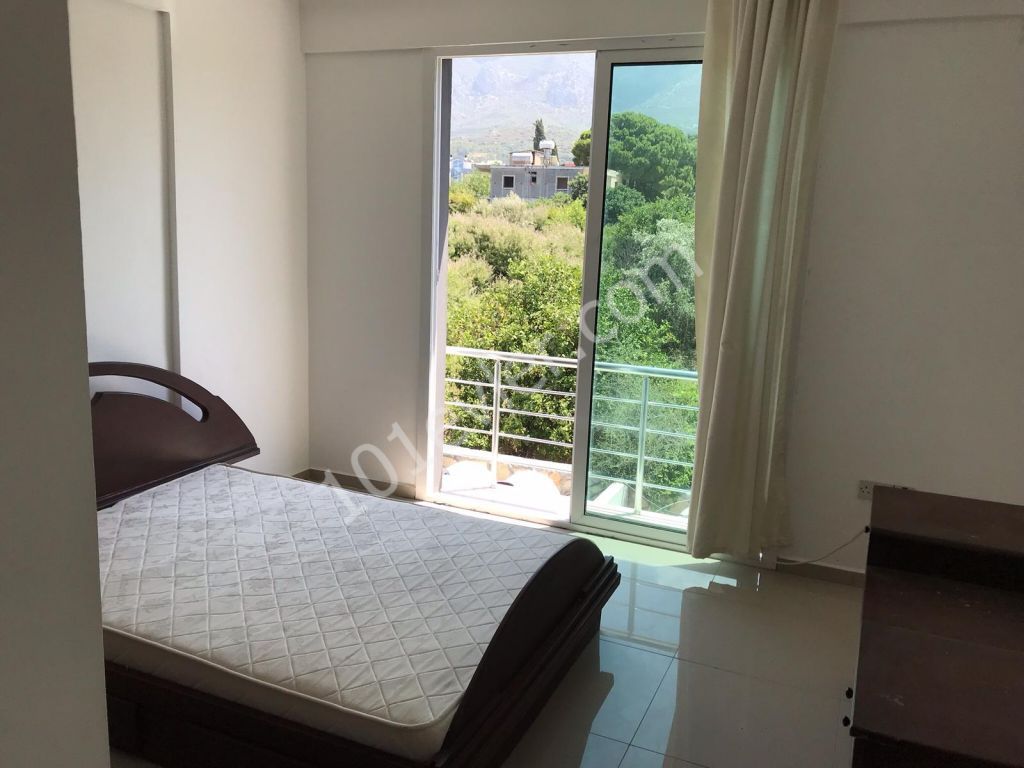 Flat To Rent in Karaoğlanoğlu, Kyrenia