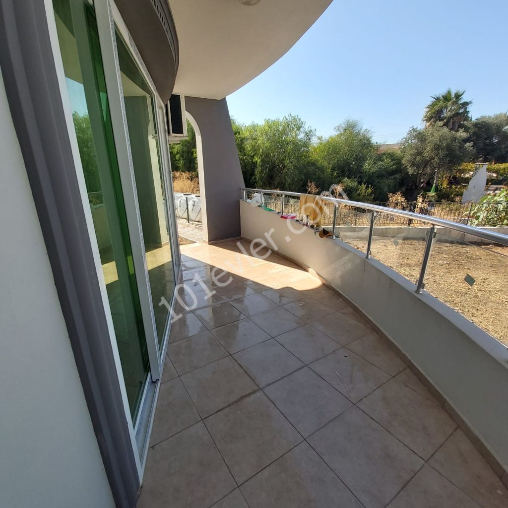 Flat To Rent in Karaoğlanoğlu, Kyrenia