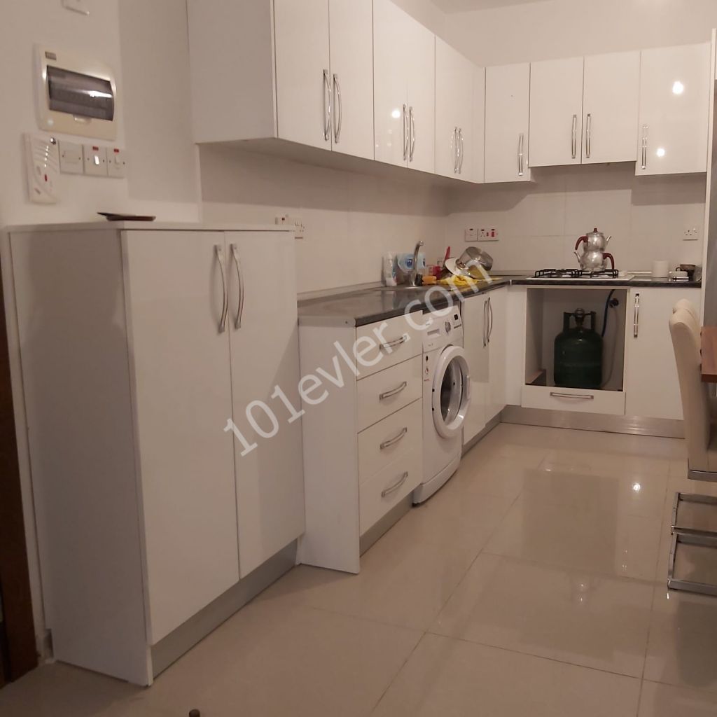 Flat To Rent in Girne Merkez, Kyrenia