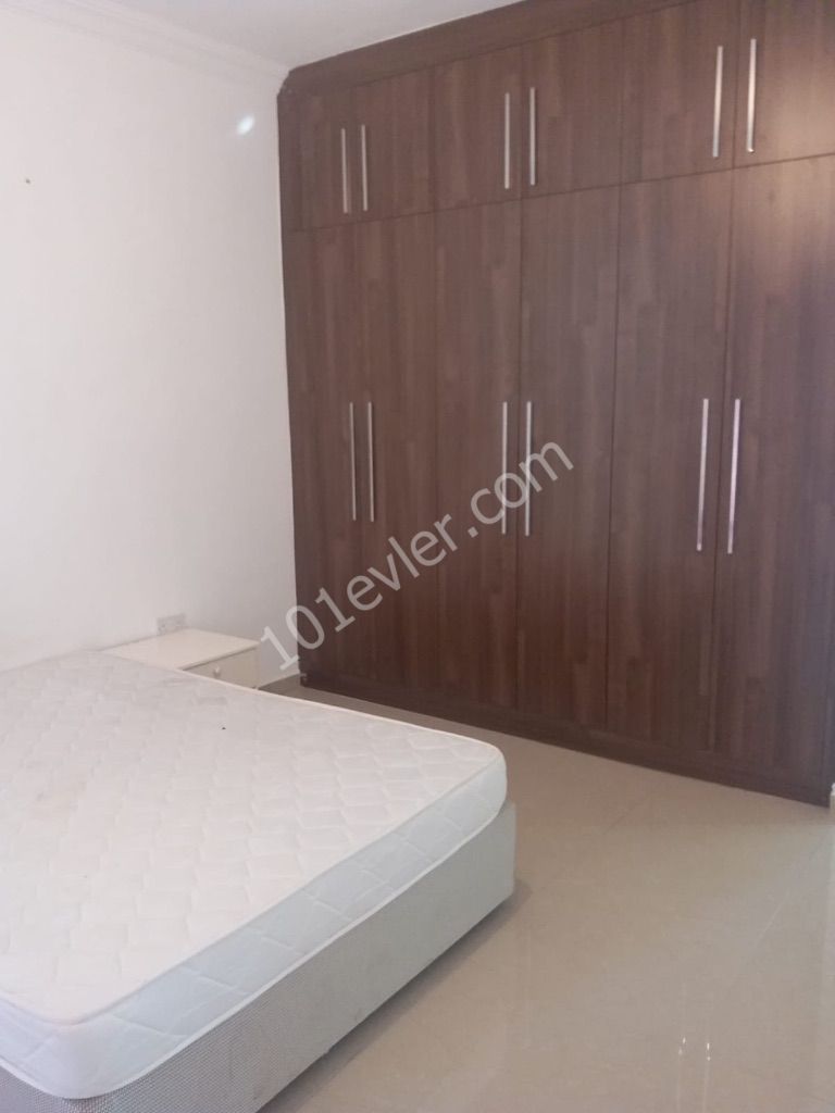 Flat To Rent in Karaoğlanoğlu, Kyrenia