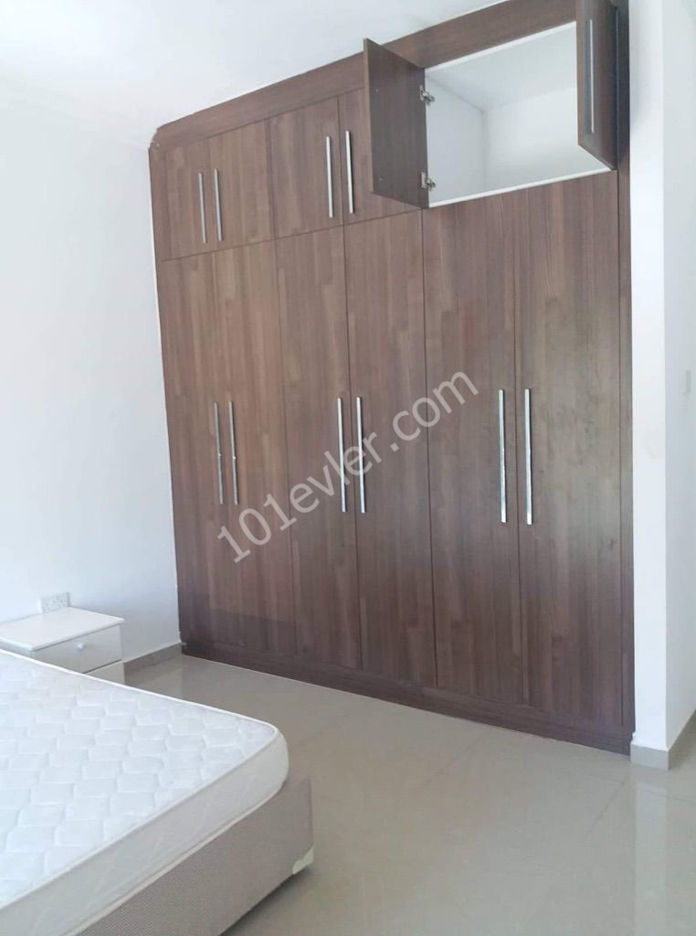 Flat To Rent in Karaoğlanoğlu, Kyrenia