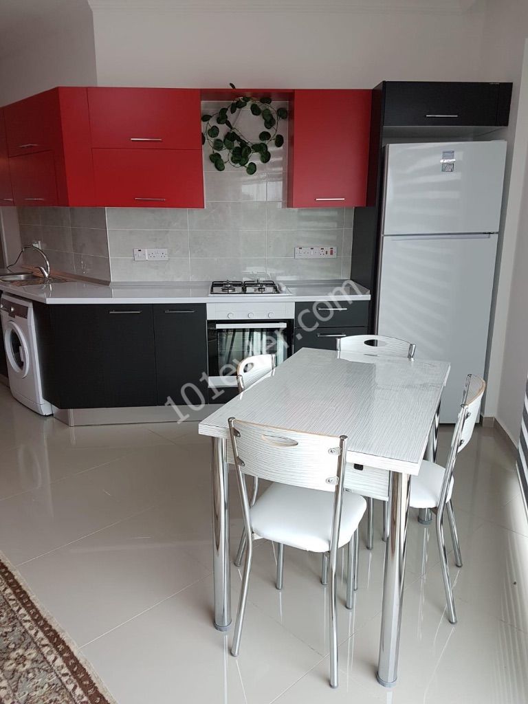 Flat To Rent in Karaoğlanoğlu, Kyrenia