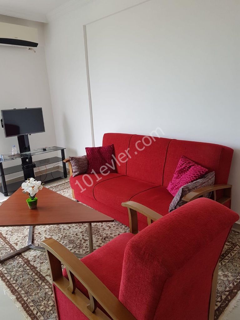 Flat To Rent in Karaoğlanoğlu, Kyrenia