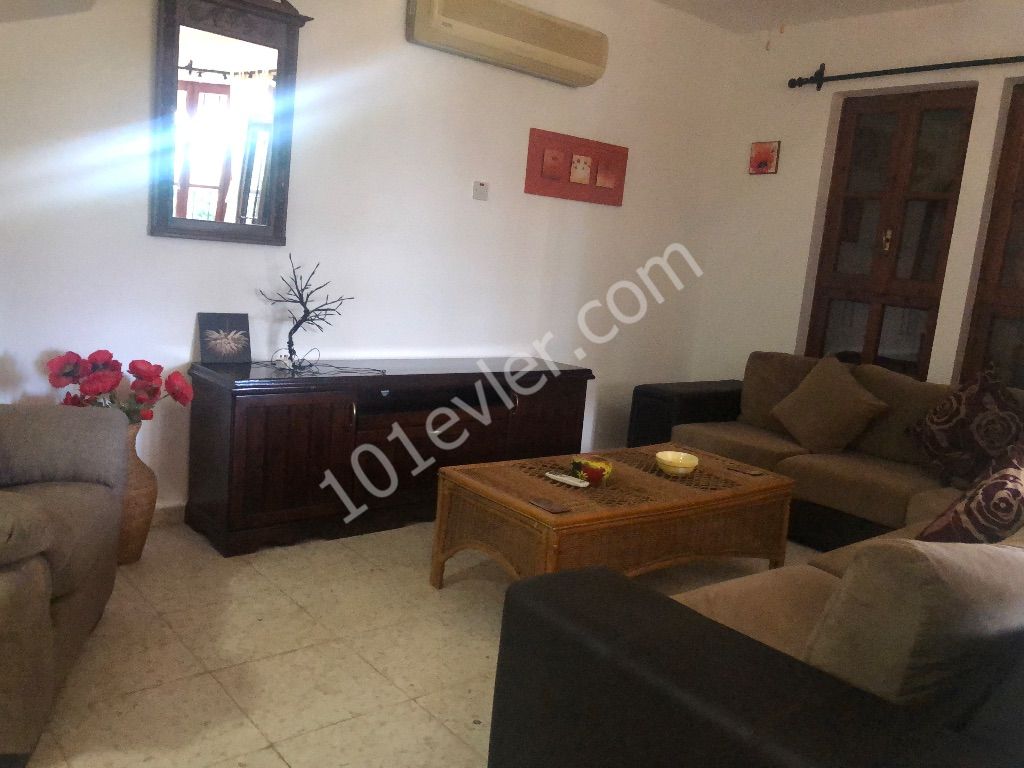 Semi Detached To Rent in Karaoğlanoğlu, Kyrenia