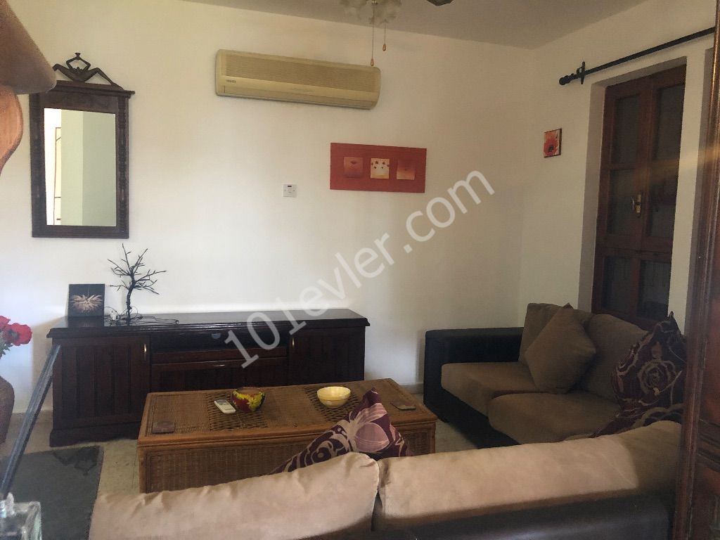 Semi Detached To Rent in Karaoğlanoğlu, Kyrenia