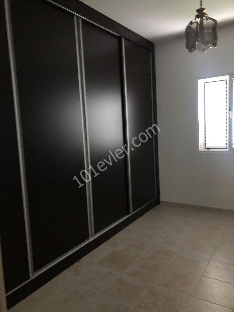 Flat To Rent in Karaoğlanoğlu, Kyrenia