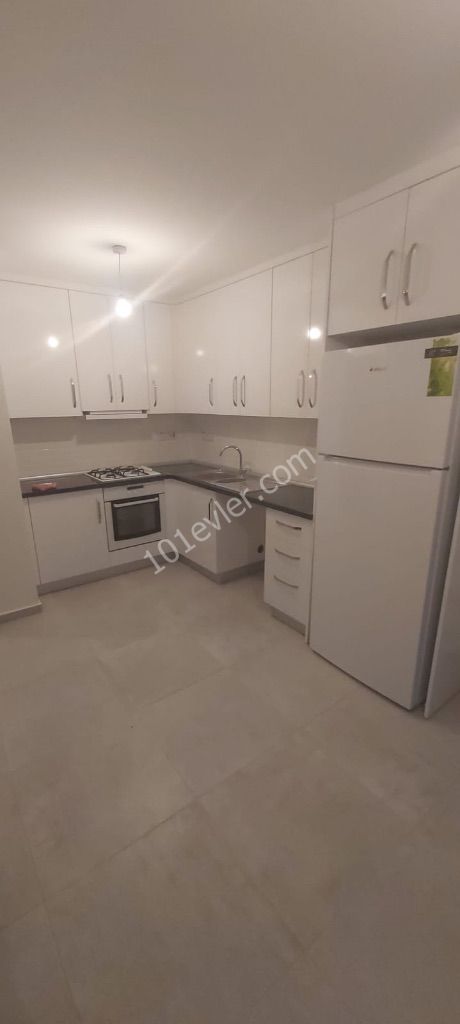 Girnede merkezi konumda 1+1 eşyalı kiralık daire