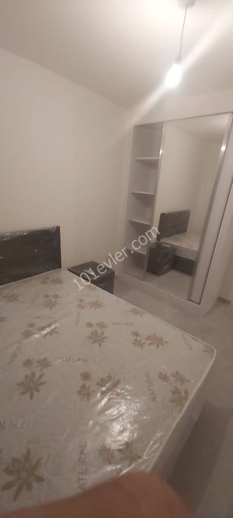 Girnede merkezi konumda 1+1 eşyalı kiralık daire