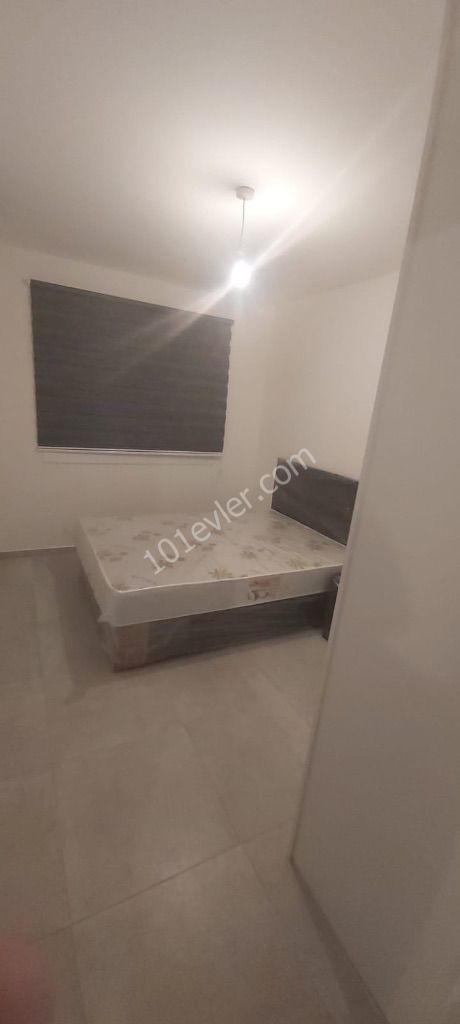 Girnede merkezi konumda 1+1 eşyalı kiralık daire