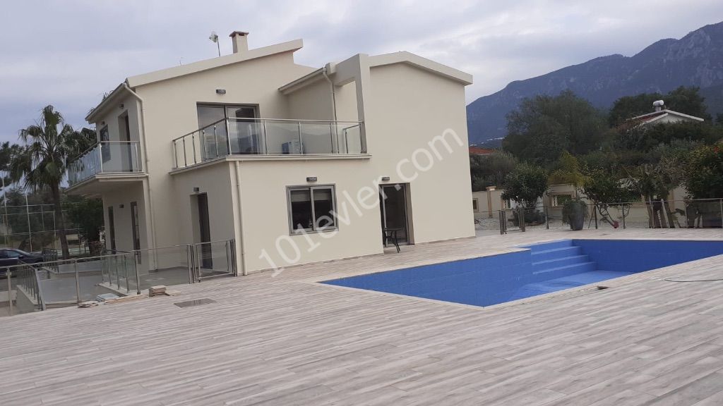 Villa To Rent in Alsancak, Kyrenia