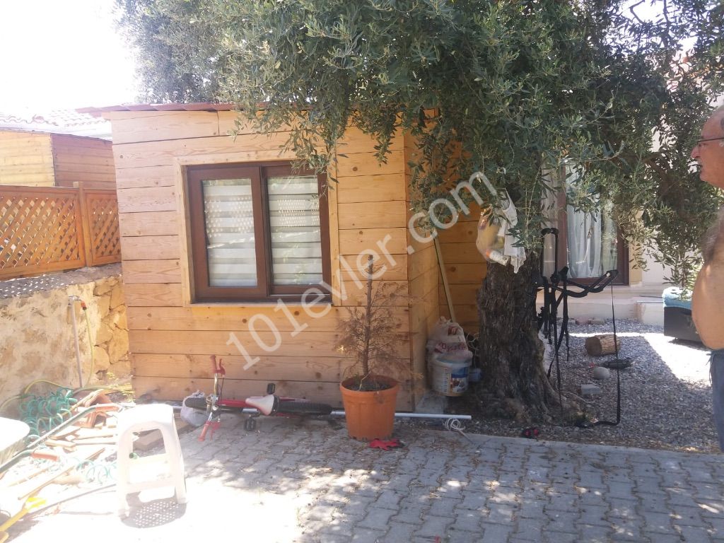 Bungalow For Sale in Karaoğlanoğlu, Kyrenia