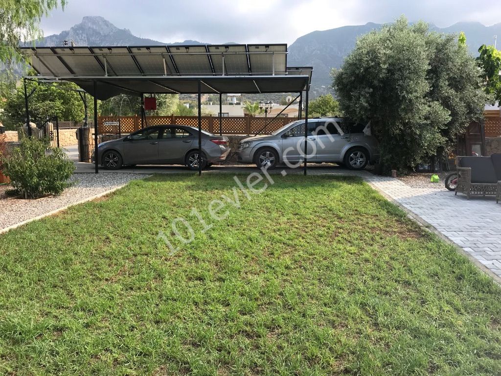 Bungalow For Sale in Karaoğlanoğlu, Kyrenia