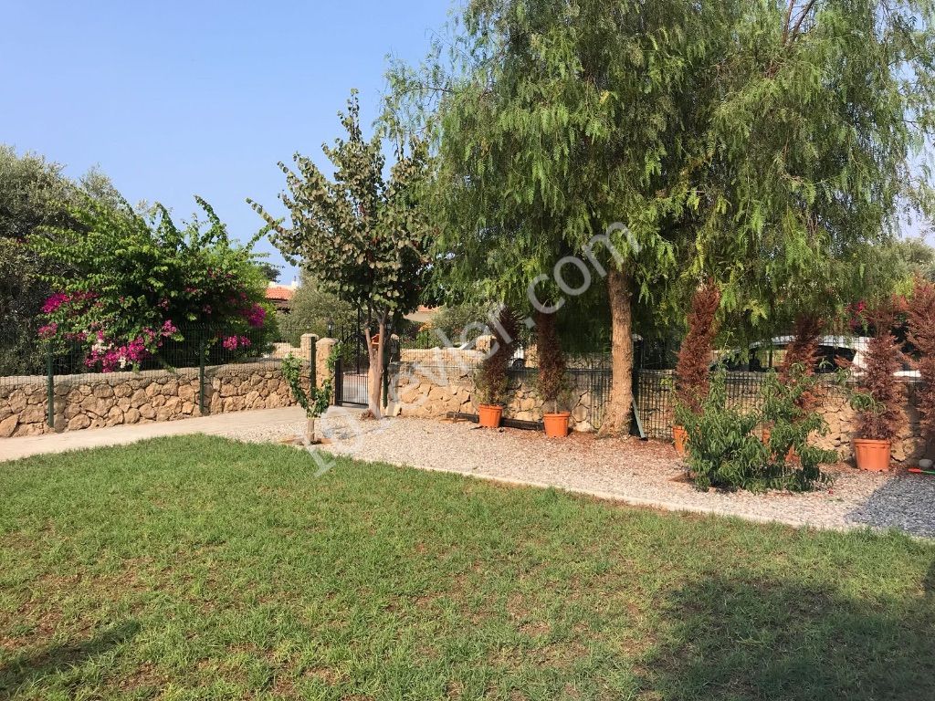 Bungalow For Sale in Karaoğlanoğlu, Kyrenia