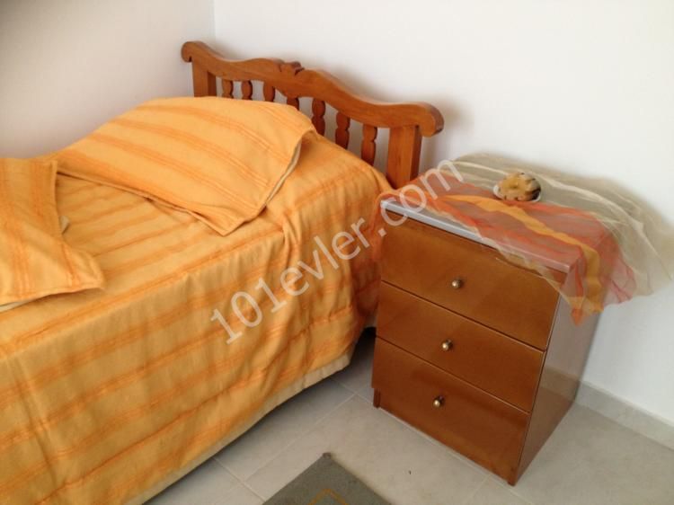 Girne merkezde 3+1 eşyalı kiralık daire