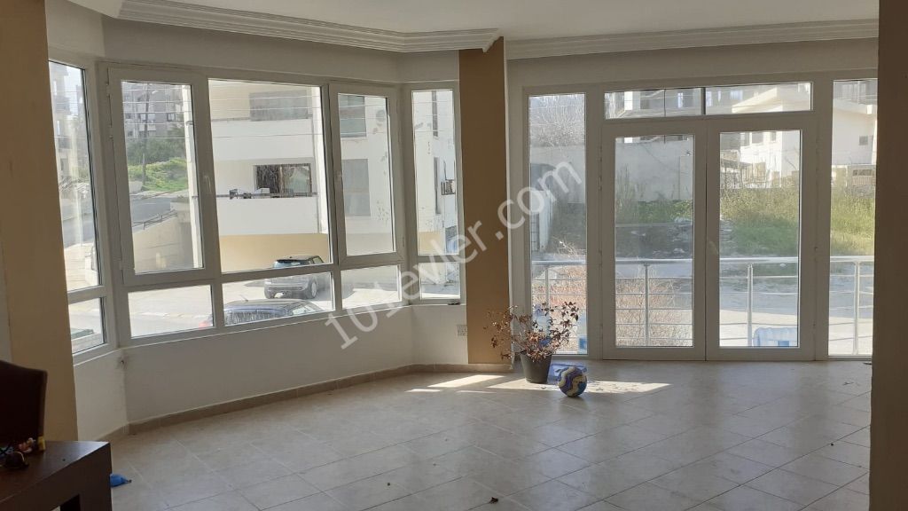 Flat For Sale in Girne Merkez, Kyrenia