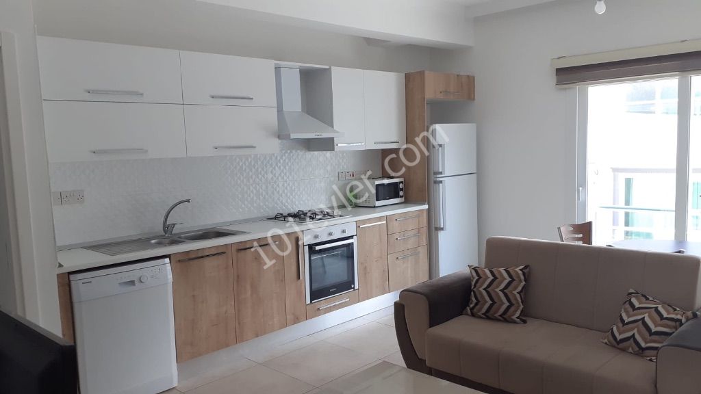 Flat To Rent in Karaoğlanoğlu, Kyrenia