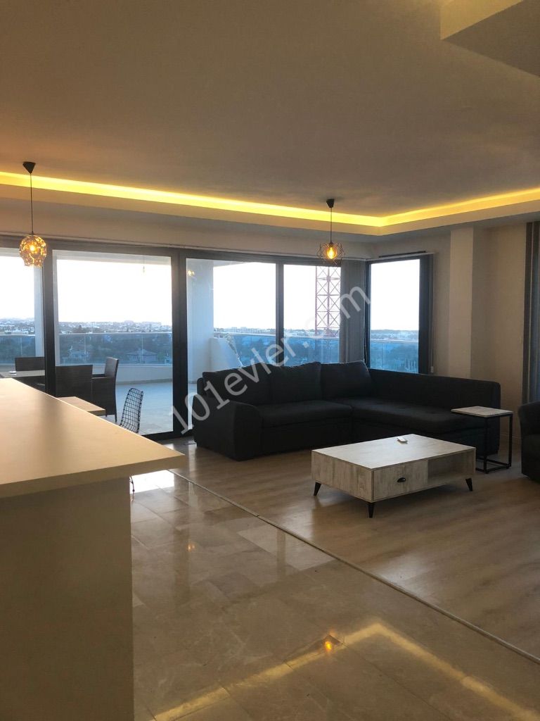 Penthouse Mieten in Girne Merkez, Kyrenia