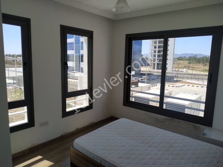 Lefkoşa dereboyunda 2 + 1 full eşyalı kiralık daire