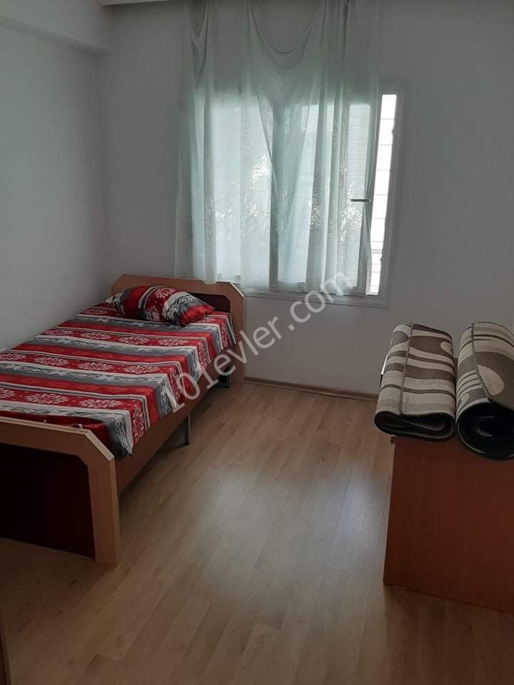 Dikmen‘de 3 + 1 eşyalı kiralık daire  (6 ay peşin ödeme yapılacaktır)