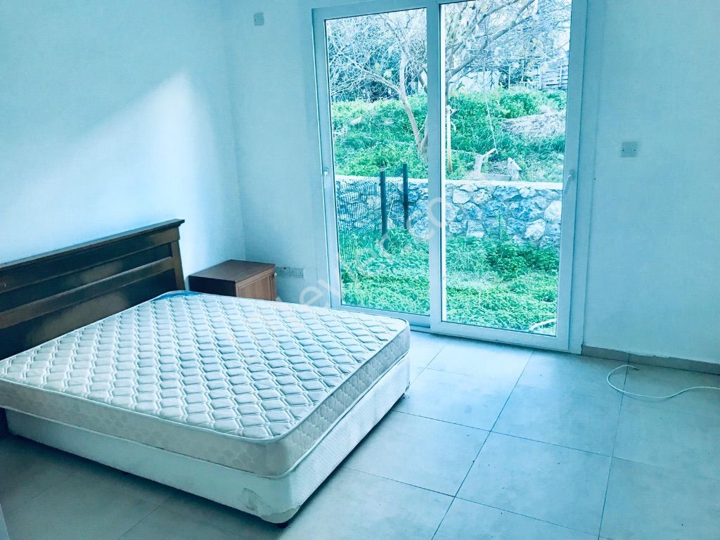 Flat For Sale in Karaoğlanoğlu, Kyrenia