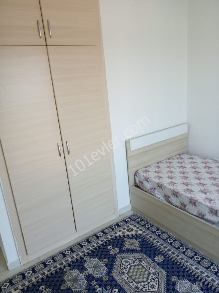 Lefkoşa kızılbaş bölgesinde krediye uygun 2 + 1 eşyalı satılık daire