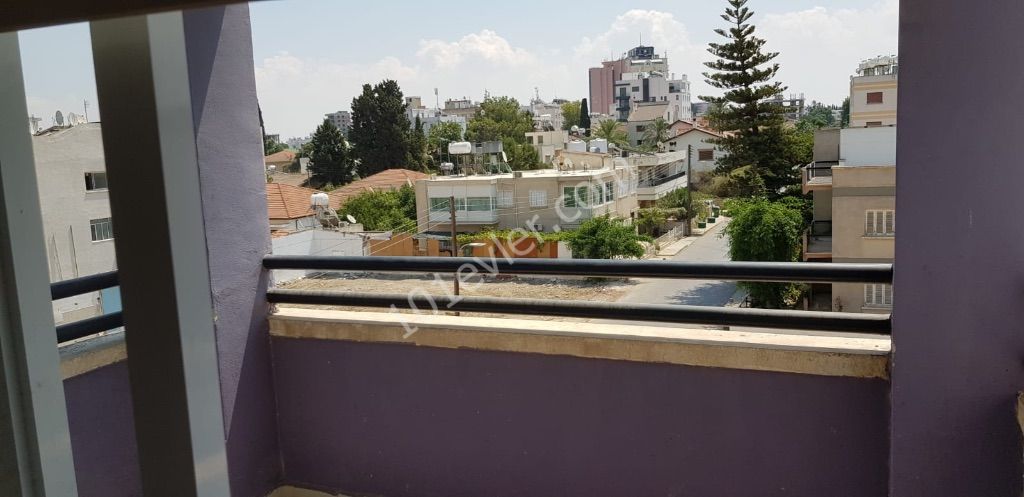 Flat To Rent in Kumsal, Nicosia