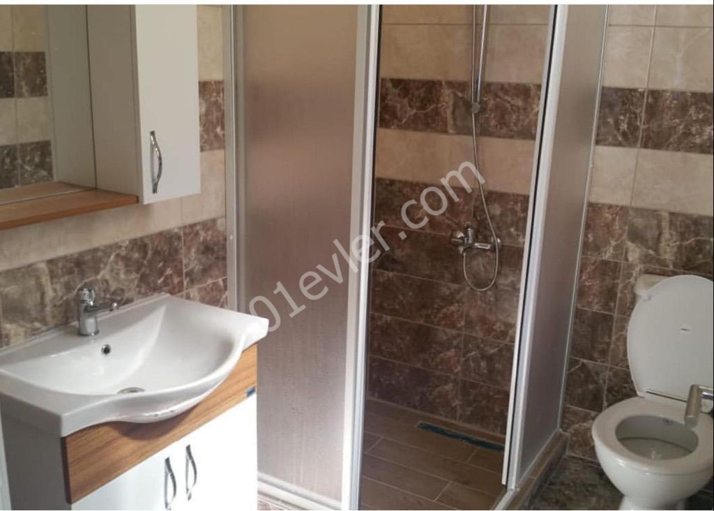 Flat To Rent in Karaoğlanoğlu, Kyrenia