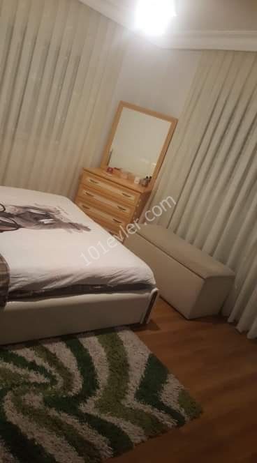 Lefkoşa Ortaköy bölgesinde 3 + 1 eşyalı kiralık daire