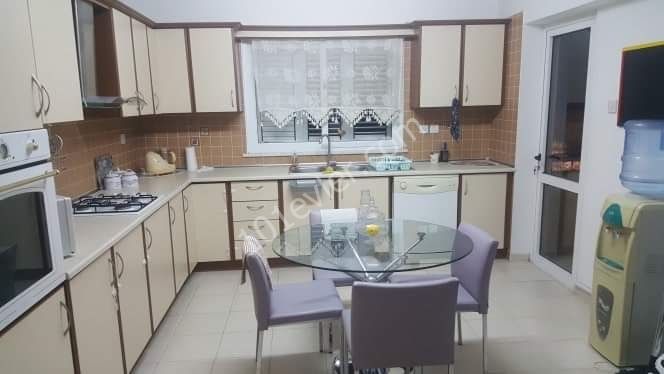 Flat To Rent in Ortaköy, Nicosia