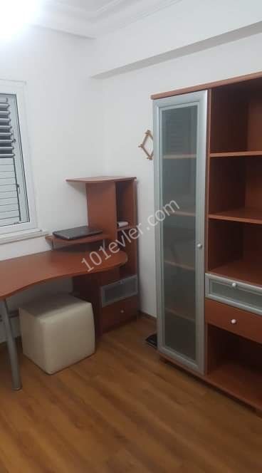 Lefkoşa Ortaköy bölgesinde 3 + 1 eşyalı kiralık daire