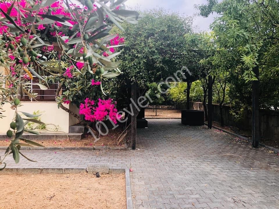 Detached House For Sale in Karaoğlanoğlu, Kyrenia