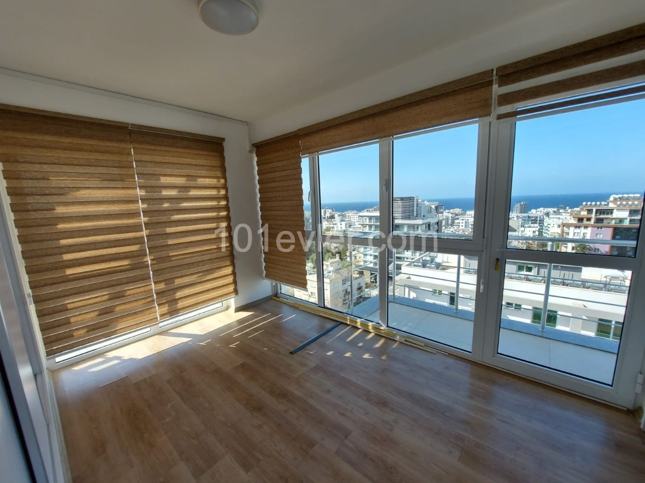 Office To Rent in Girne Merkez, Kyrenia