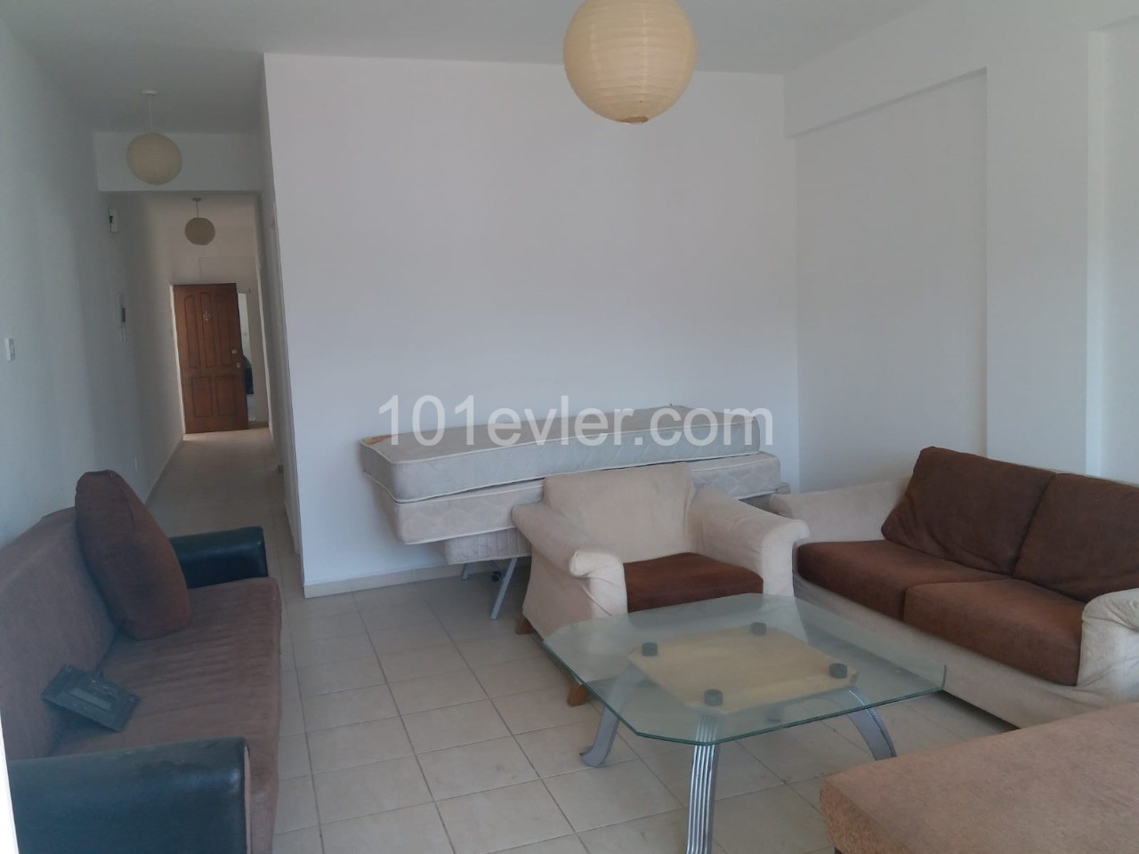 Girne karakum da ana cadde üzeri 1 + 1 kiralık ofis