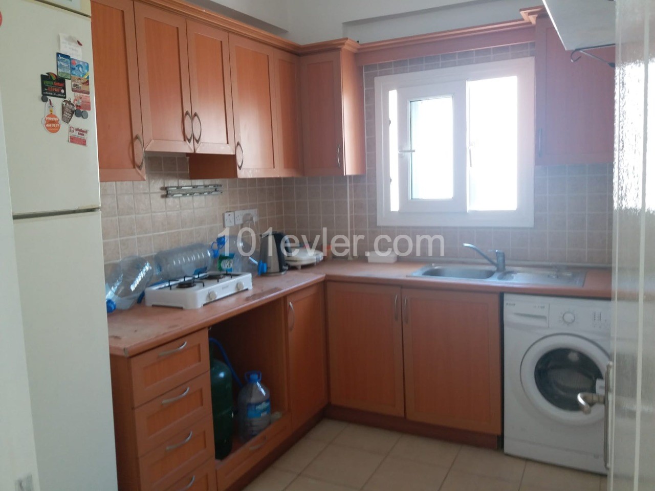 Girne karakum da ana cadde üzeri 1 + 1 kiralık ofis