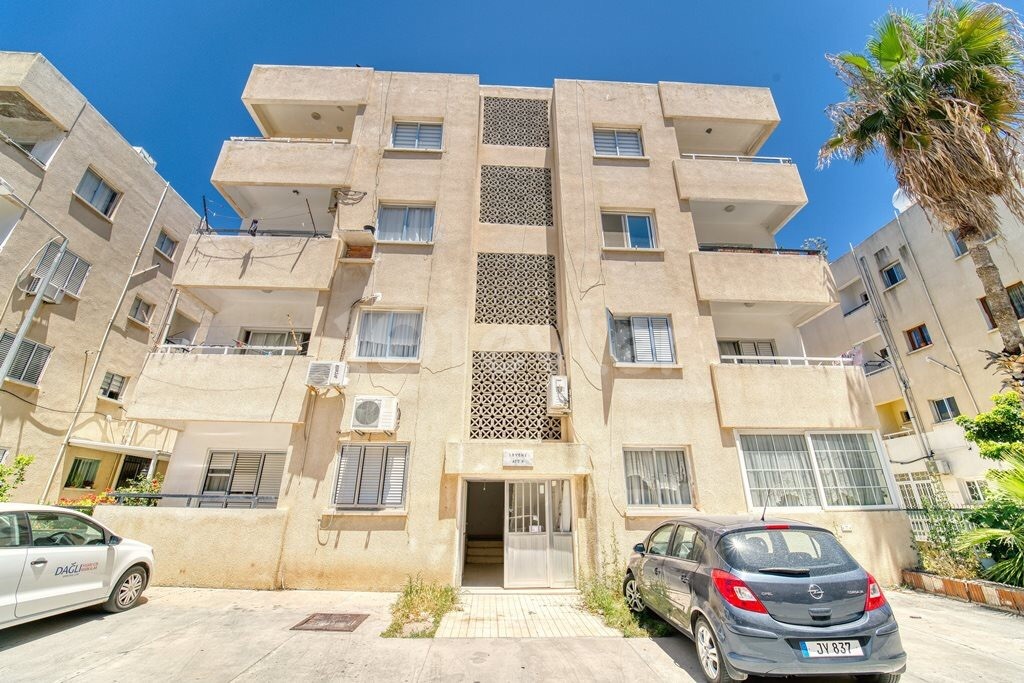 Girne merkezde merkezi konumda 3 + 1 satılık daire