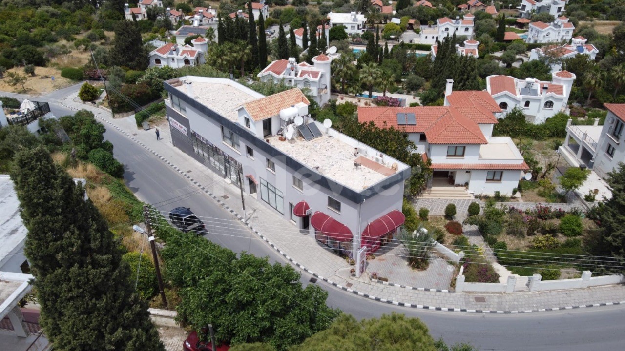 Halbgebäude zum Verkauf komplett mit ununterbrochenem Meerblick in chatalköy 110 metre2 Geschäft 100 metre2 halbgebäude zum Verkauf mit Kamin 2 + 1 Wohnung und Dachterrasse ** 