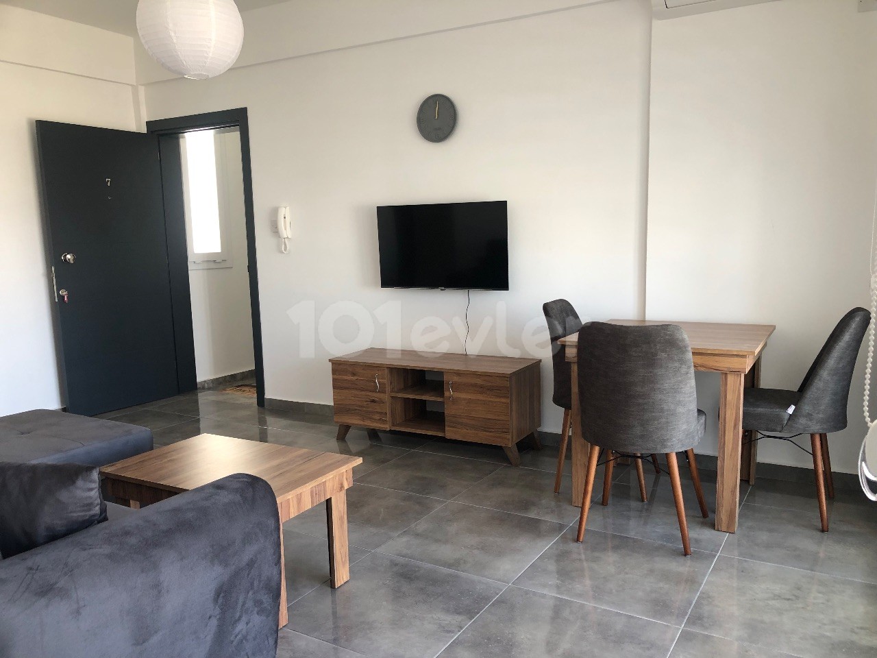 Rent 2 + 1 apartment with zero furniture in a building with elevator in a central location in Nicosia payments will be made in advance for 6 months ** 