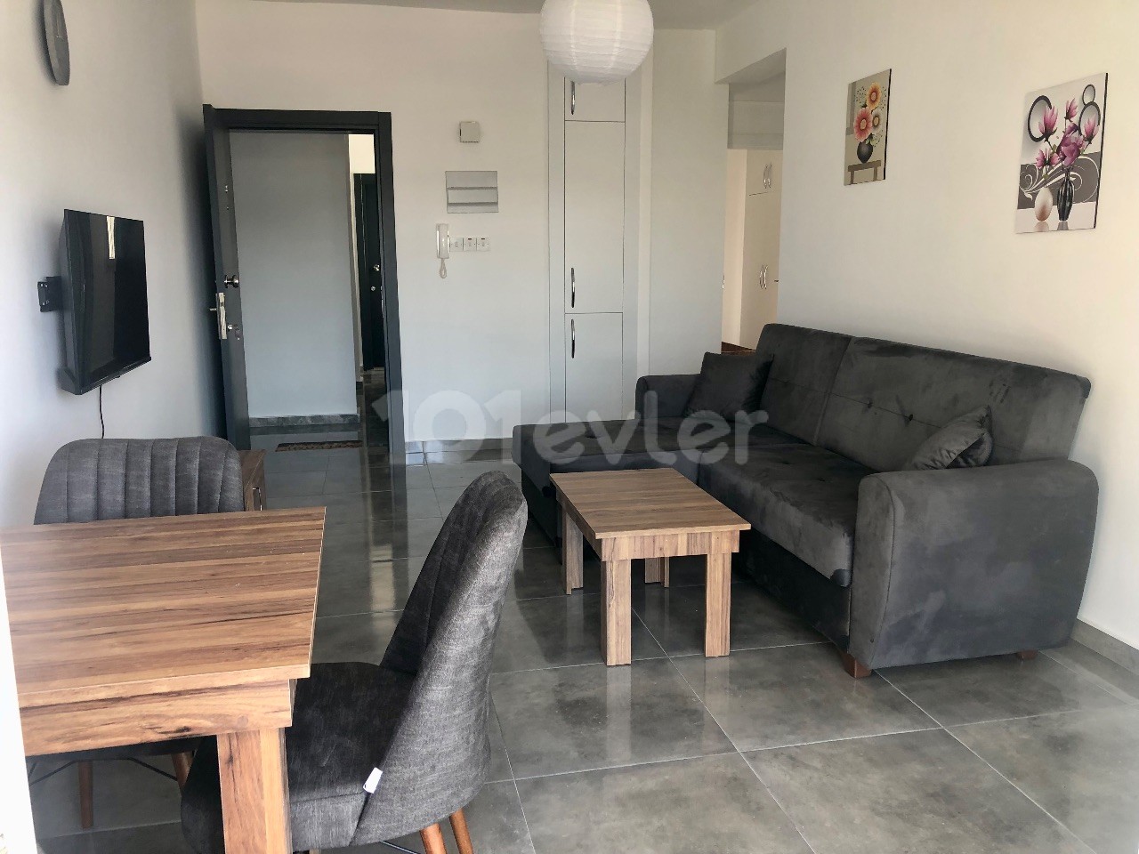 Rent 2 + 1 apartment with zero furniture in a building with elevator in a central location in Nicosia payments will be made in advance for 6 months ** 