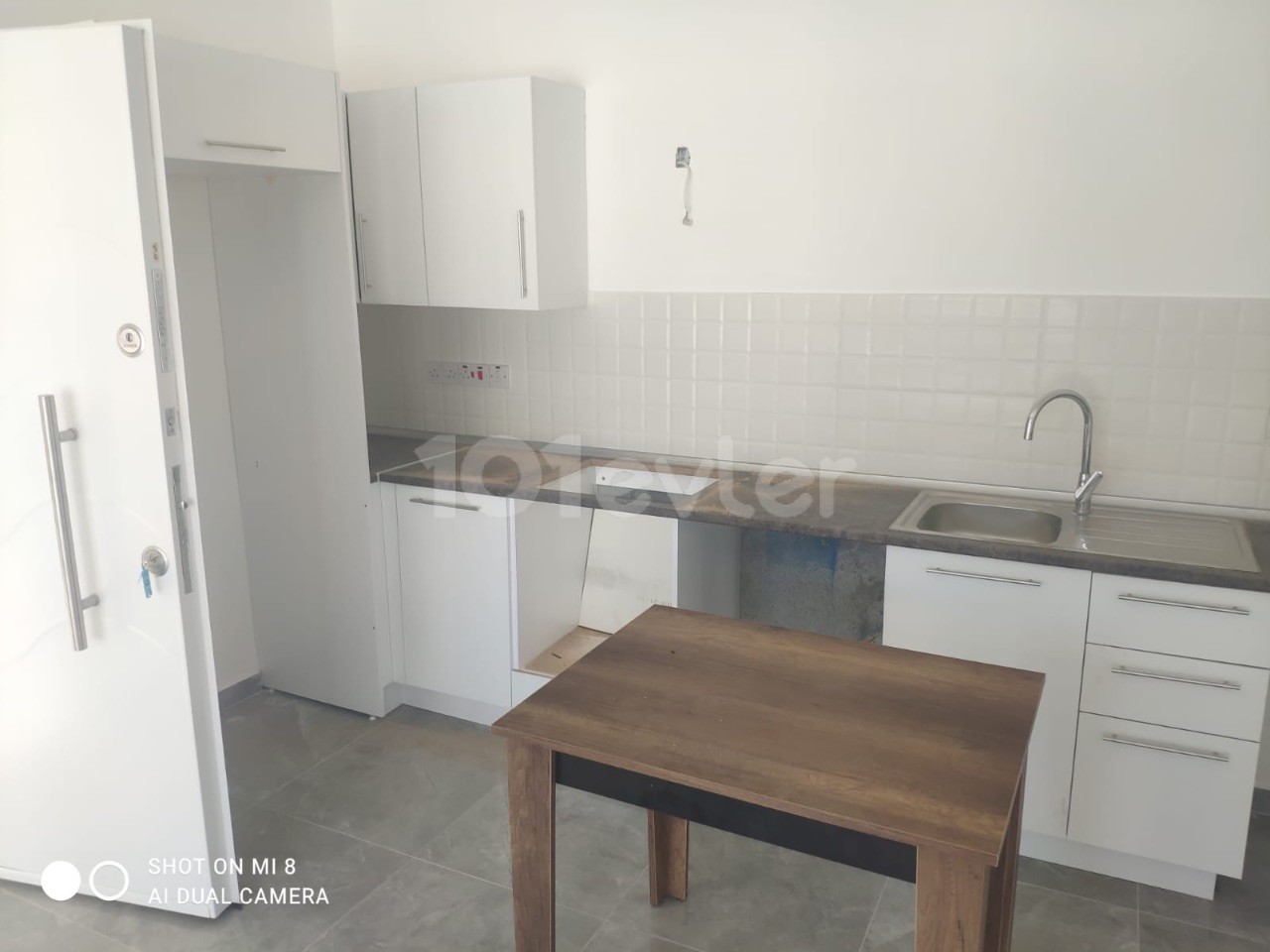 Furnished 1 + 1 apartment for rent in Karaoglanoglunda with pool ** 