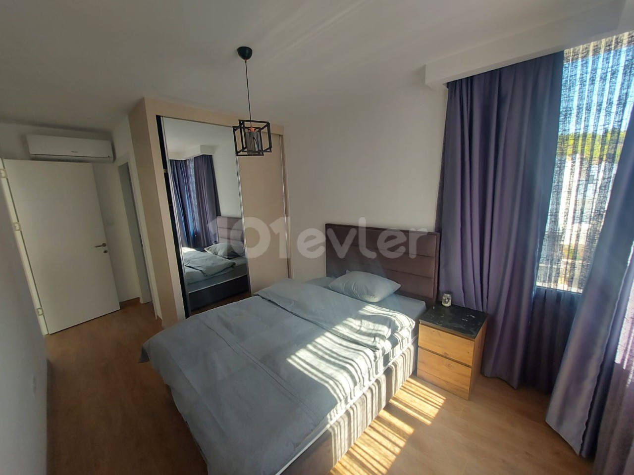 Edremit ve havuzlu lüks eşyalı 4 + 1 kiralık villa