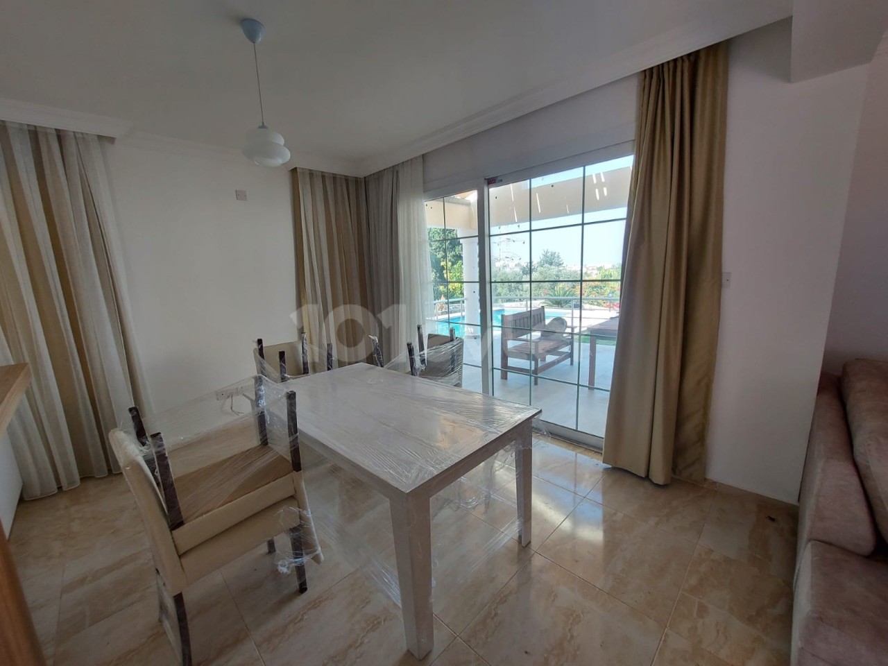 Villa for rent in Alsancak with sea view pool 3+1 zero luxury furnished 3 bathrooms 