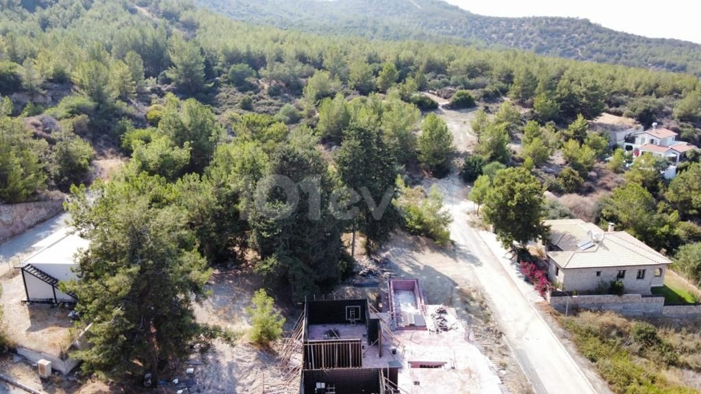 615 m2 land for sale in Karmide with mountain and sea view project ready