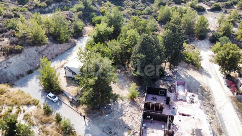 615 m2 land for sale in Karmide with mountain and sea view project ready